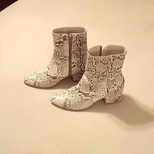 Matisse at ease booties